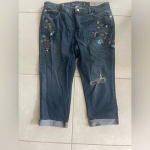 J Lo 16 mid rise beaded dark wash capris